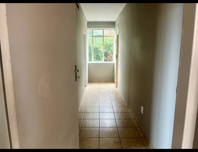 5 BEDROOM APARTMENT FOR SALE IN SUNNYSIDE